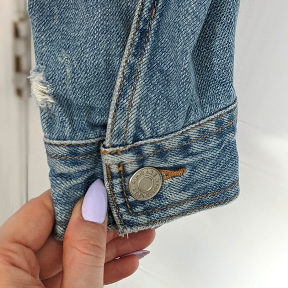 Distressed Jean Jacket - Garage - Picture 8 of 10